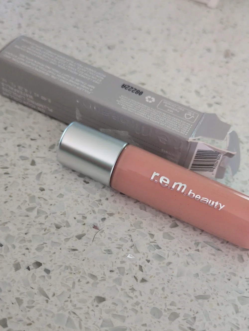 R.e.m. Beauty Plumping Lip Glass Nude Pink Waterfalls Liquid Lipstick